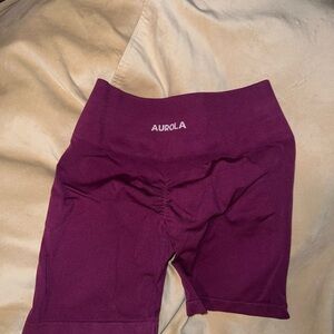 AUROLA seamless scrunch Shorts